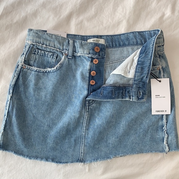 Forever 21 NWT Denim button front Jean skirt size 28 - Picture 3 of 4